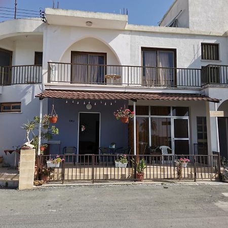 Hamboula Apartment Polis Luaran gambar