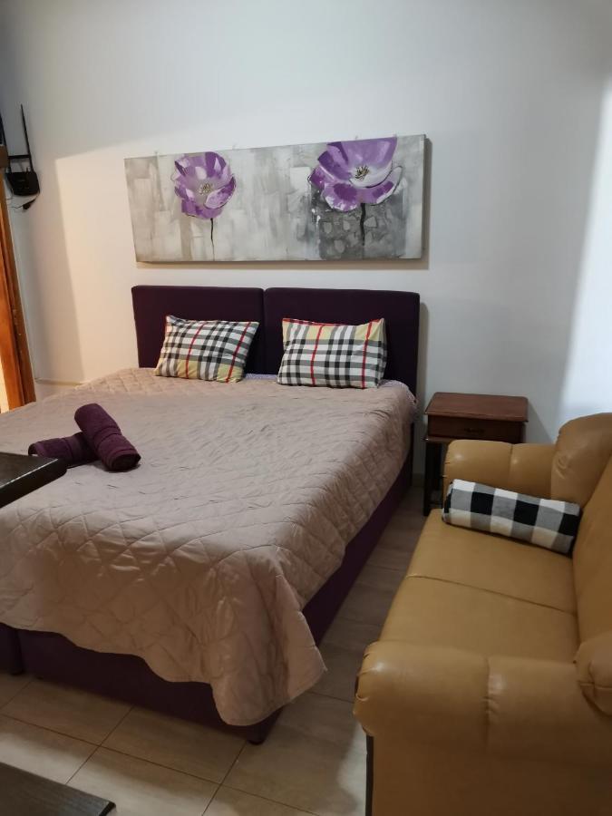Hamboula Apartment Polis Luaran gambar